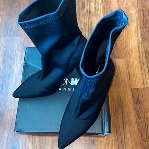 💐💐FASHION NOVA HEELED BOOTIES💐💐